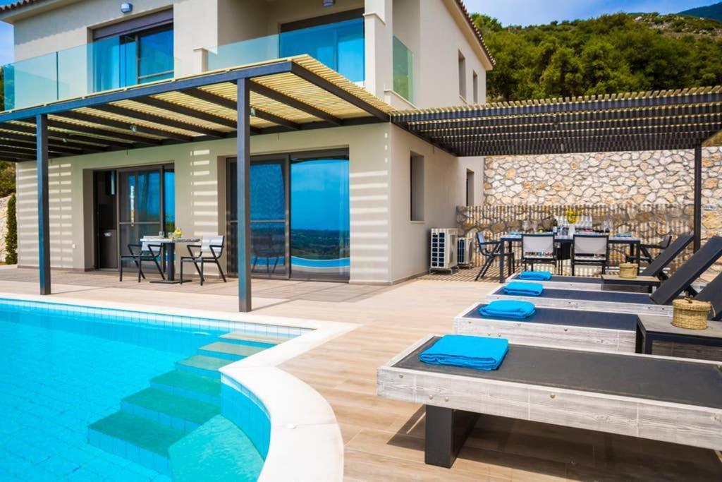 New Villa Blue With Private Pool At Trapezaki Livathos  Экстерьер фото