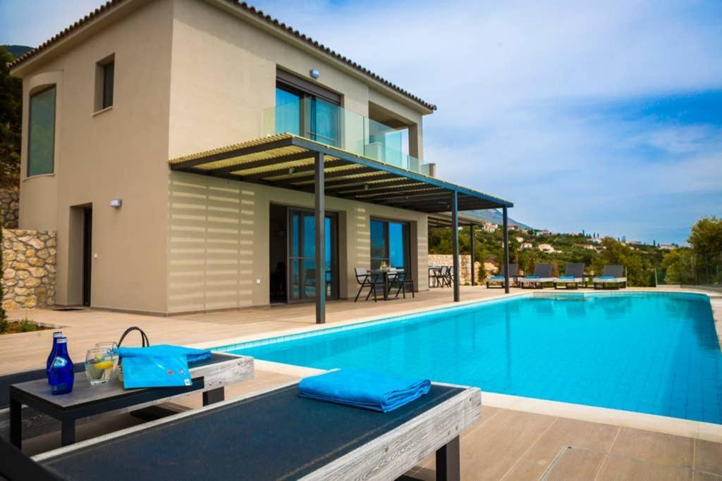 New Villa Blue With Private Pool At Trapezaki Livathos  Экстерьер фото
