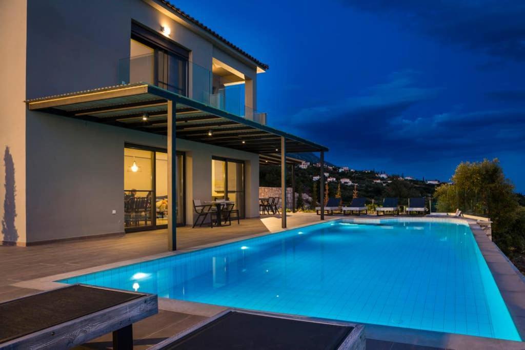 New Villa Blue With Private Pool At Trapezaki Livathos  Экстерьер фото