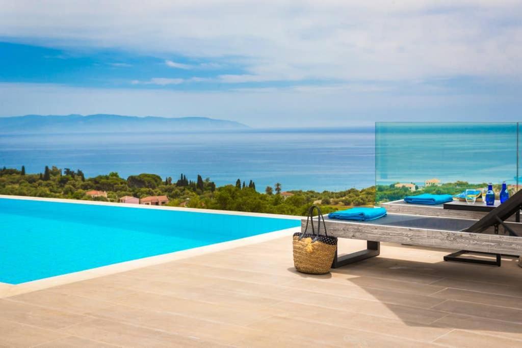 New Villa Blue With Private Pool At Trapezaki Livathos  Экстерьер фото